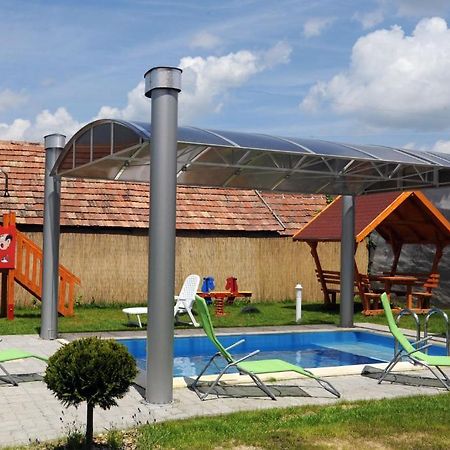 Arany Szőlő Wellness Apartmanház Hévíz Exterior foto