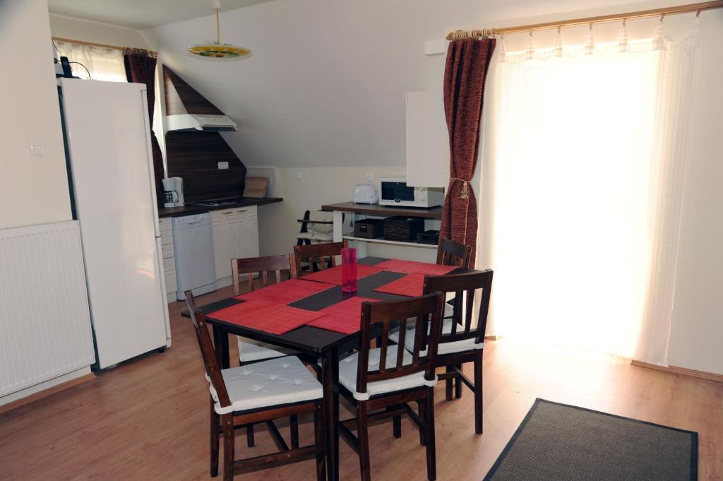 Arany Szőlő Wellness Apartmanház Hévíz Habitación foto