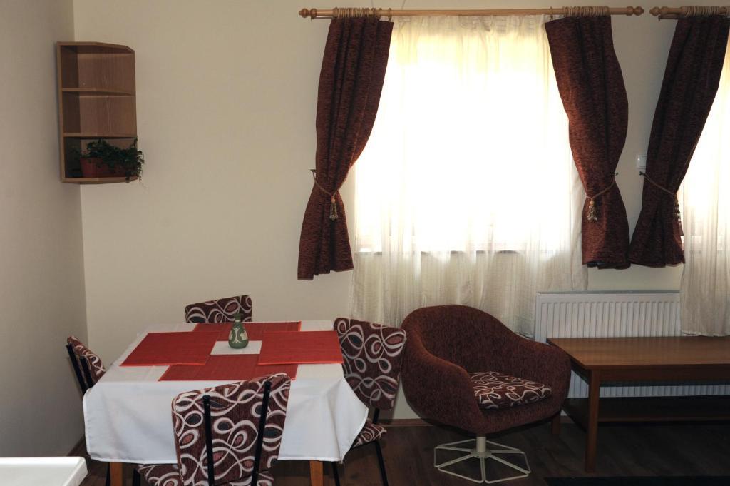 Arany Szőlő Wellness Apartmanház Hévíz Habitación foto