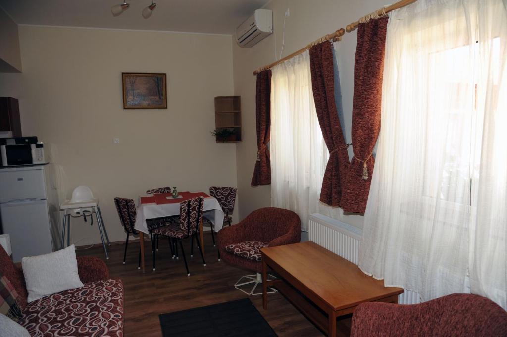 Arany Szőlő Wellness Apartmanház Hévíz Habitación foto