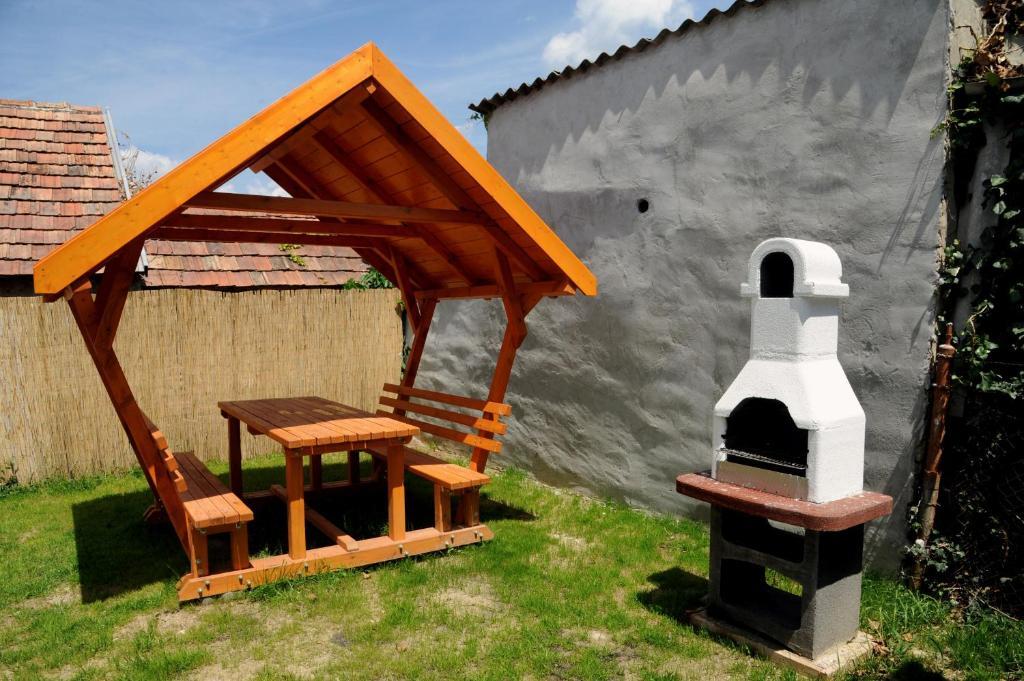 Arany Szőlő Wellness Apartmanház Hévíz Exterior foto