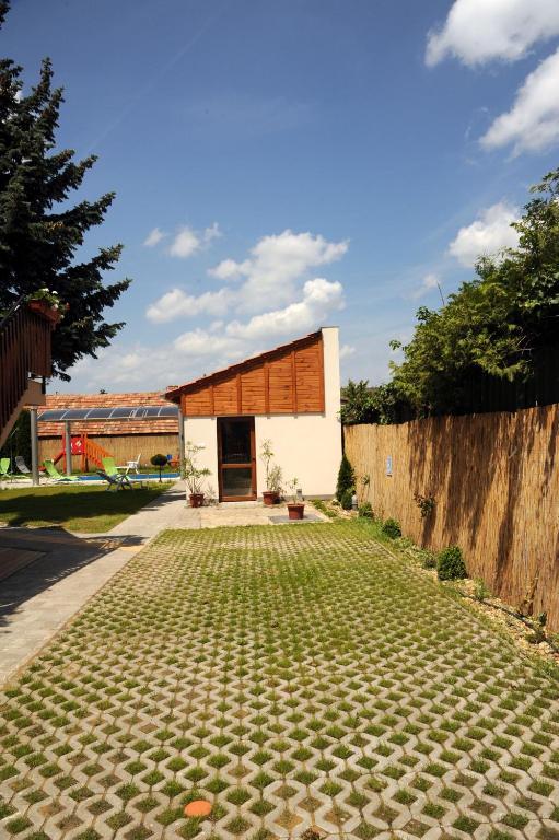 Arany Szőlő Wellness Apartmanház Hévíz Exterior foto